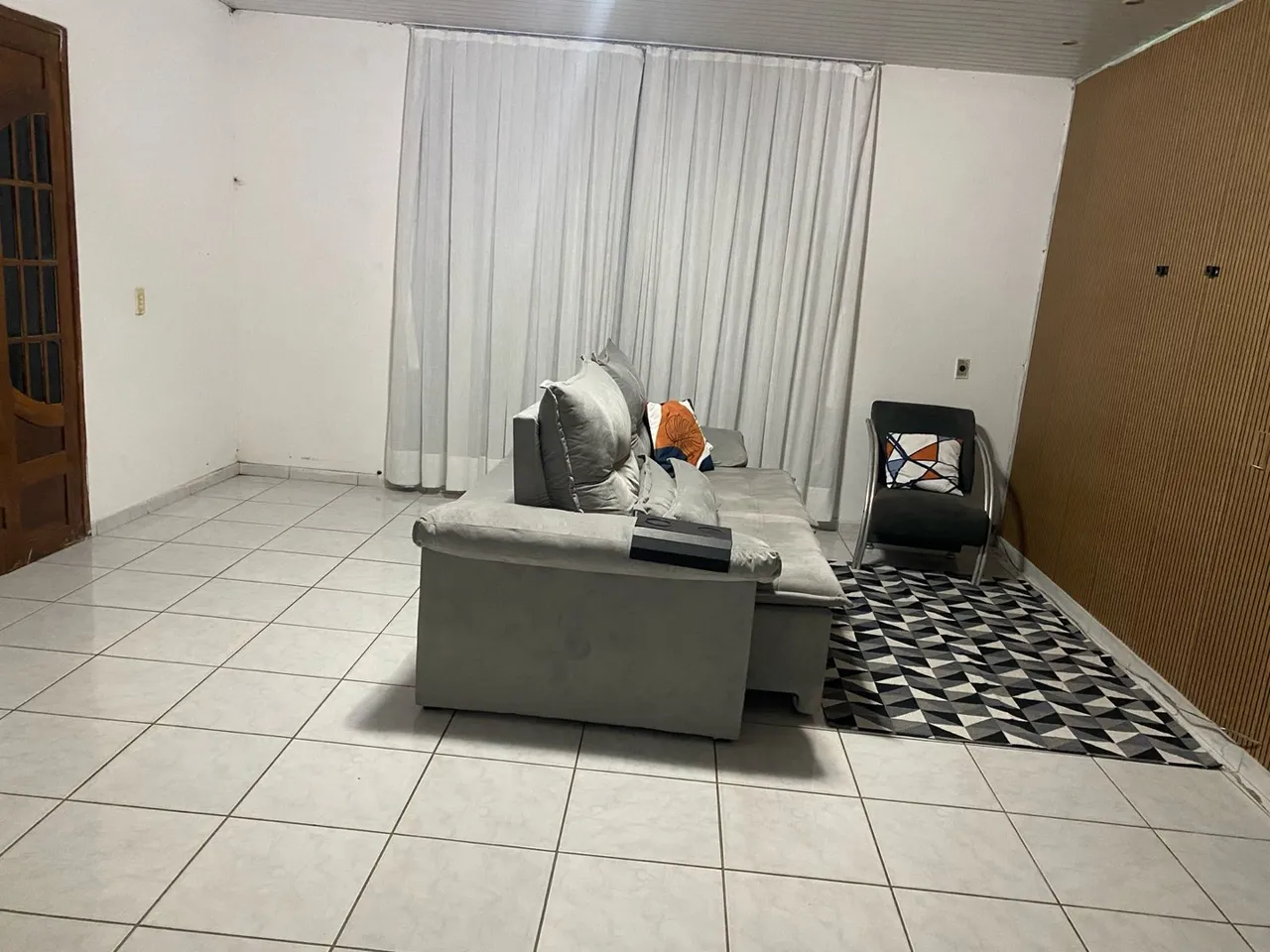 2 Casas, térreo e 1º andar