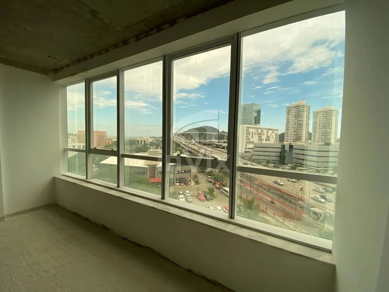 Sala Comercial, frente e com vista na Enseada do Suá! - Foto 4
