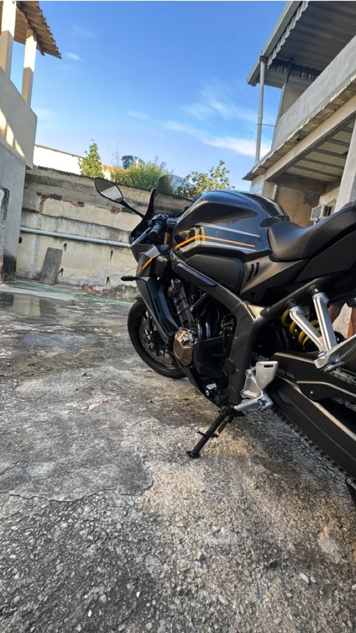 CBR650R Cinza 2023