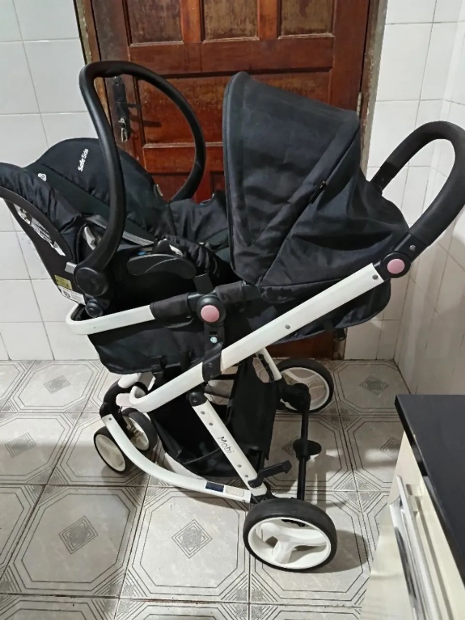 Carrinho de bebê safety com bebê conforto  - Foto 3