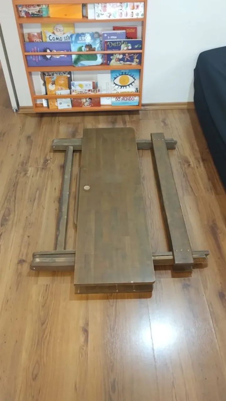 Conjunto de mesa e cadeiras dobráveis em madeira  - Foto 2