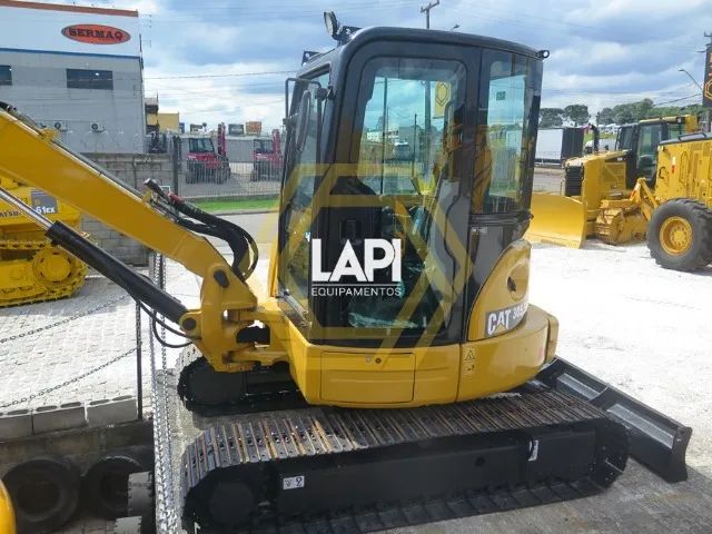Mini escavadeira Caterpillar 305.5 2014 Revisada giro zero - Foto 4