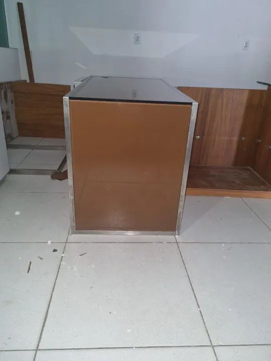 Mesa de Escritório Moderna com Tampo de Vidro - Foto 2