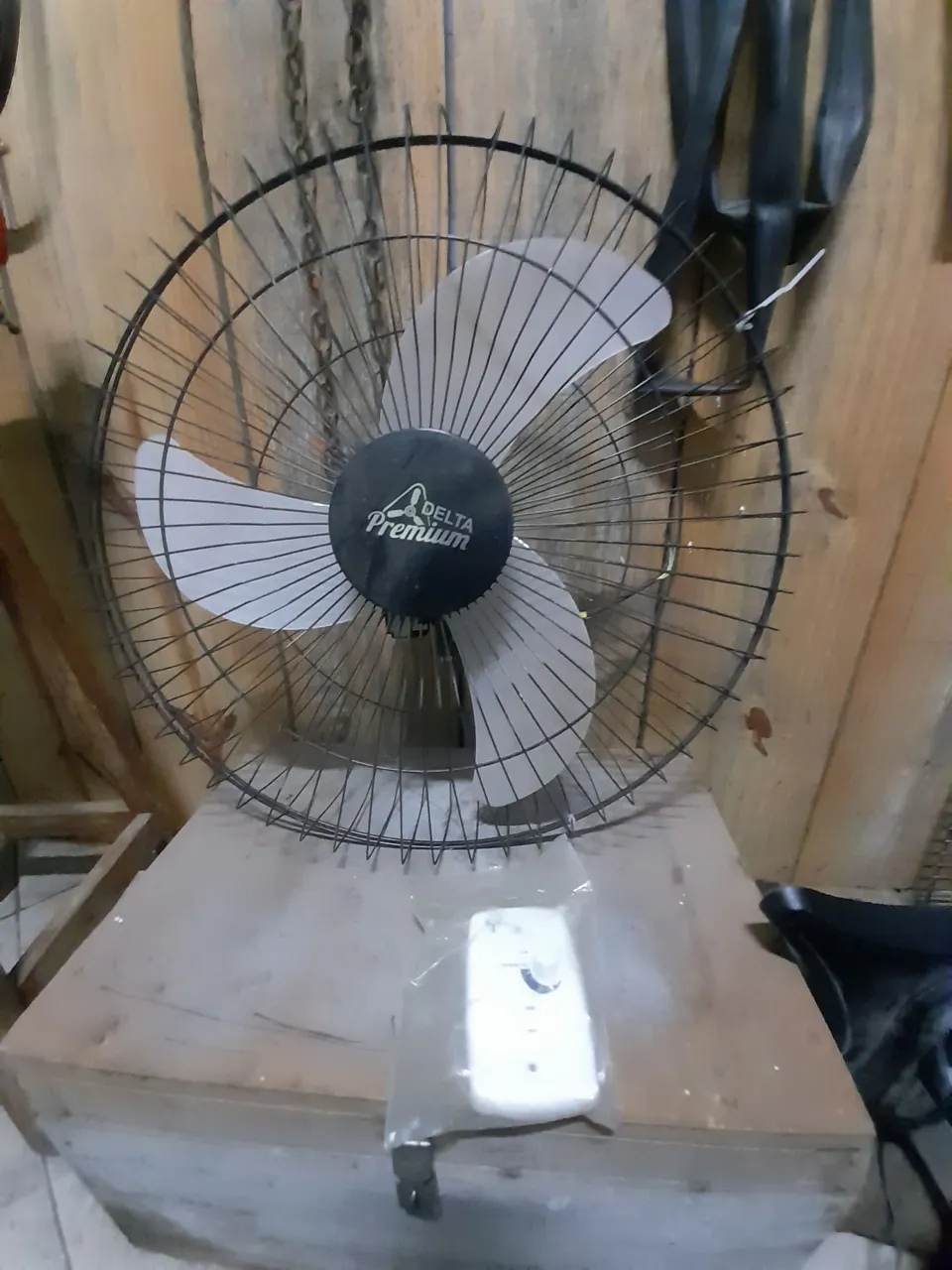 Ventilador Delta Premium com Controle Remoto