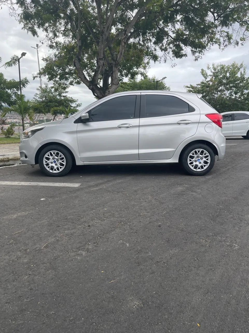 Carro todo revisado. Só pegar e rodar. - Foto 3