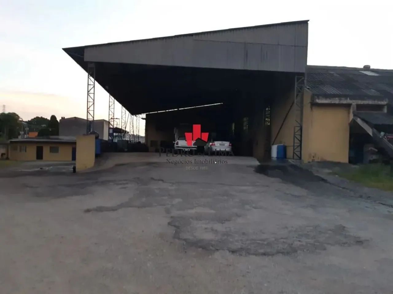 Terreno 9.920m2, Galpão de 2000m² Centro de Ermelino Matarazzo, Região nobre. Oportunidade