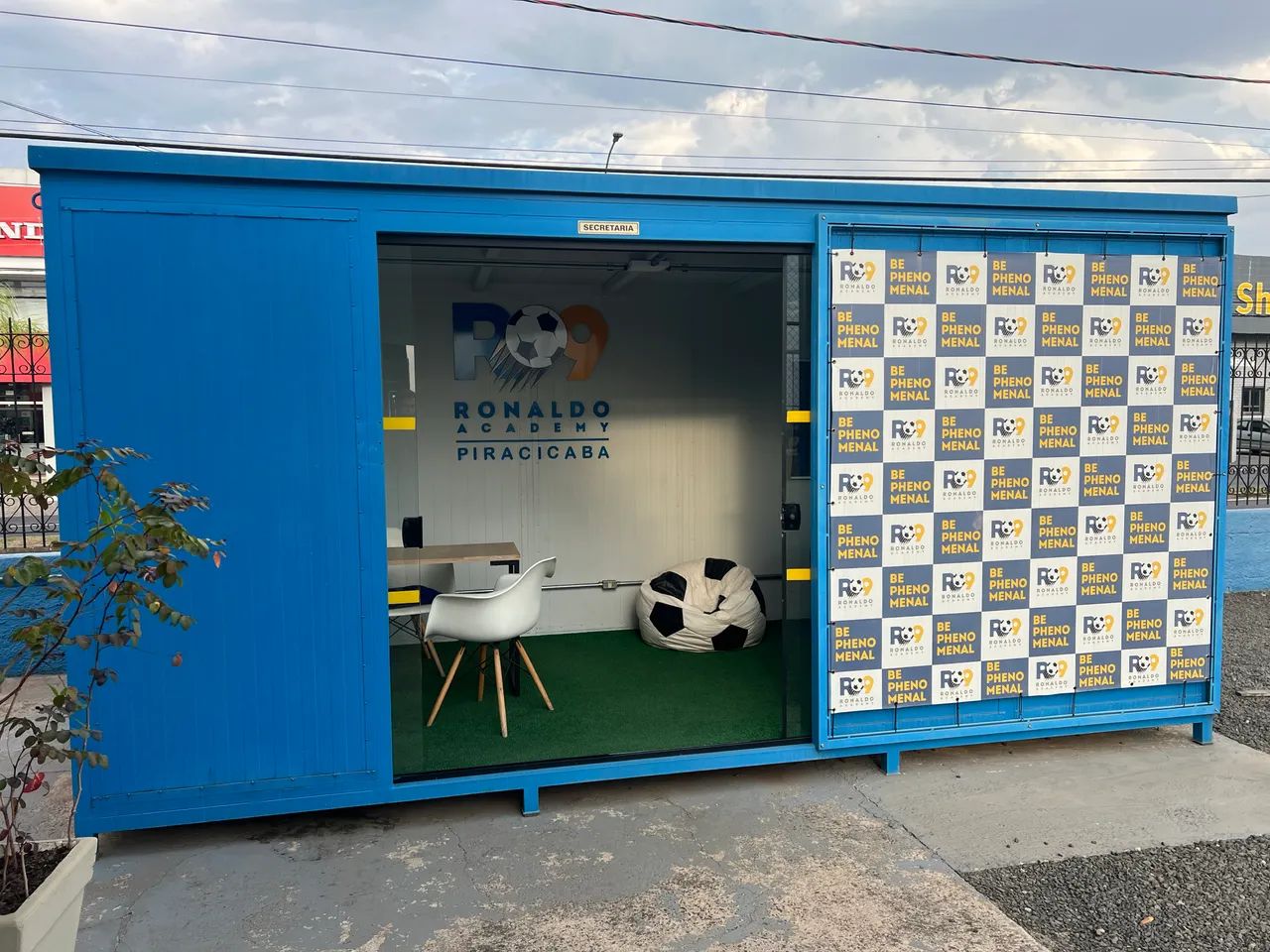 Container secretaria sala