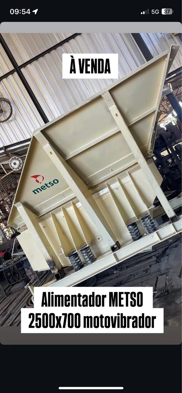 Alimentador vibratório METSO 2400x700 