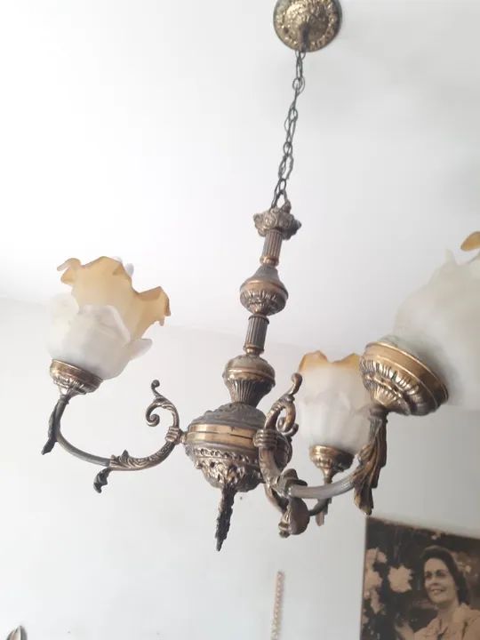 lustre bem antigo, trabalhado e maravilhoso - Foto 4