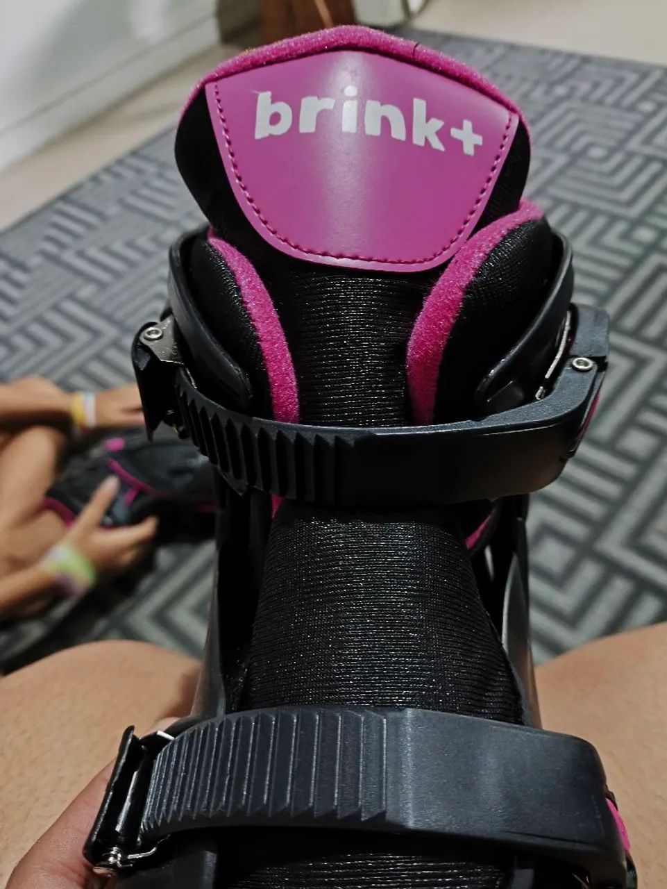 Patins Inline Fitness Preto e Rosa - Foto 4