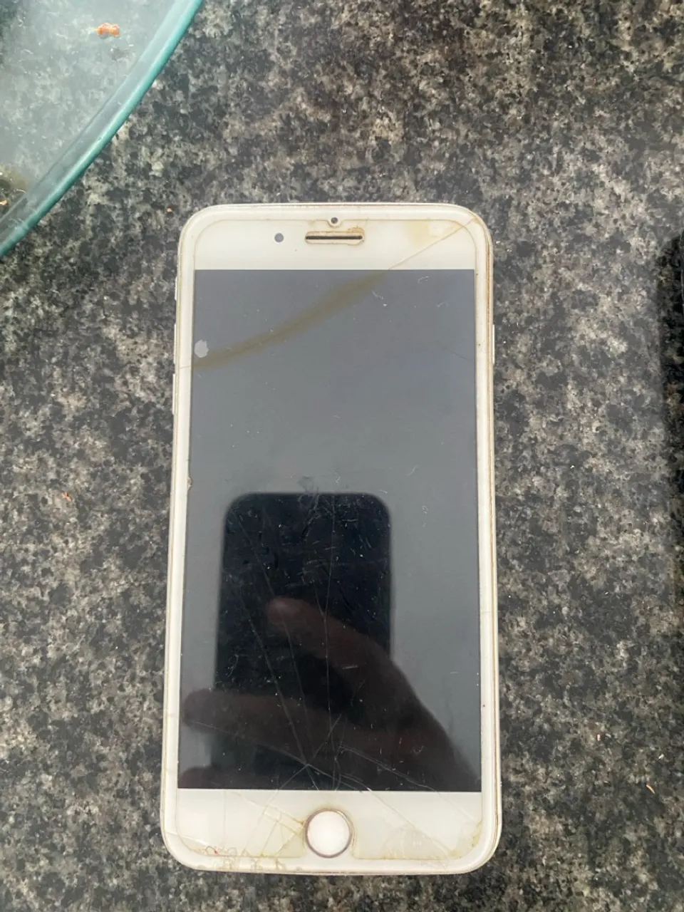 Tela iPhone danificada - Peça para reparo