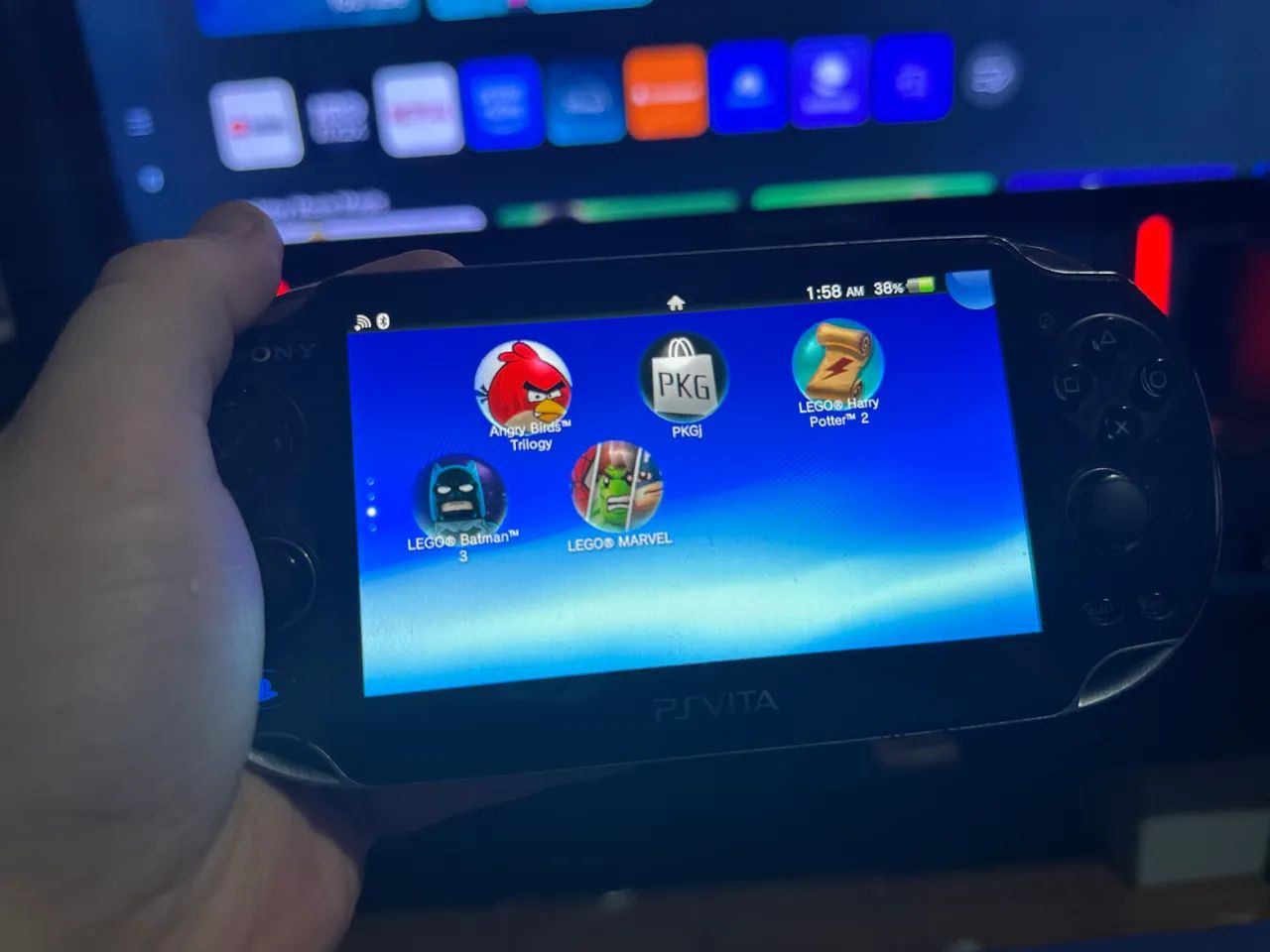 Unlocked PS Vita with games in memory + Original LEGO Marvel cartridge64717108281859120