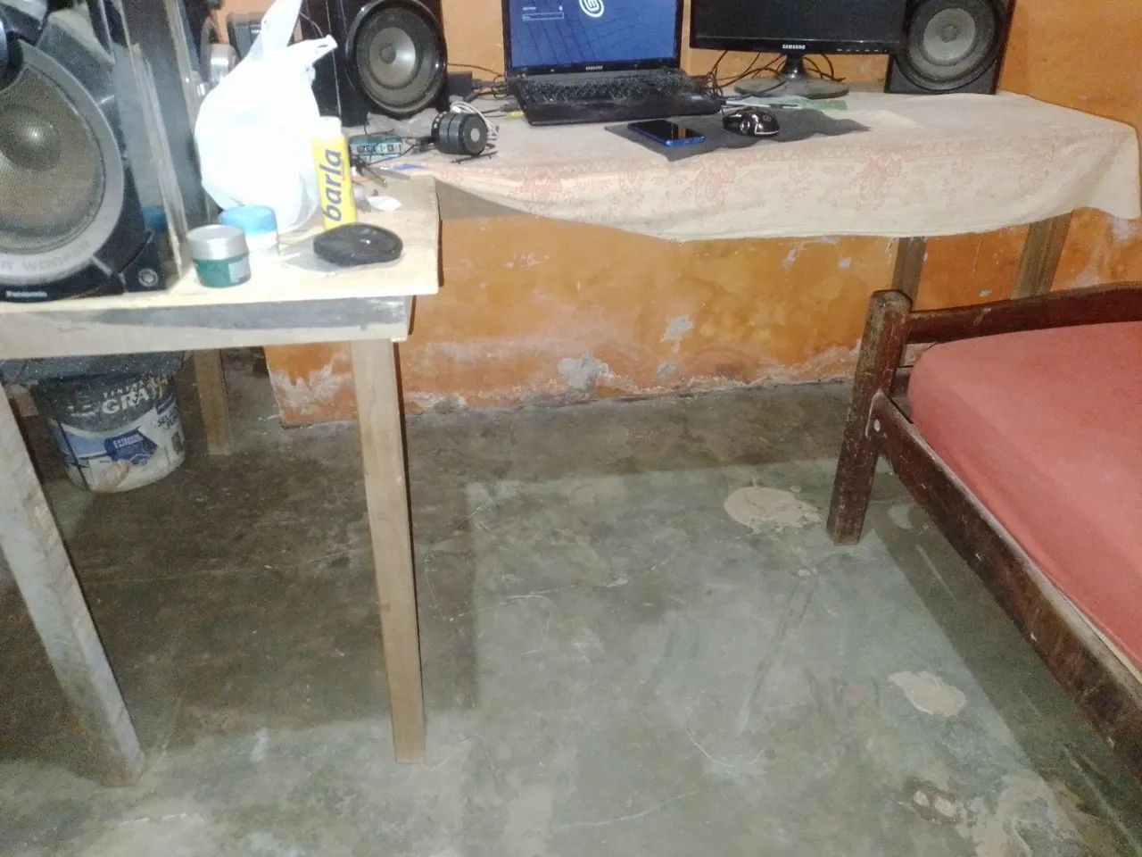 Mesa de madeira64842836276483121