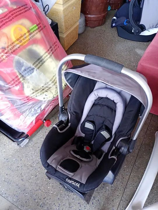 Cadeirinha de Bebê - Bebê Conforto - Kiddo com base  - Foto 5