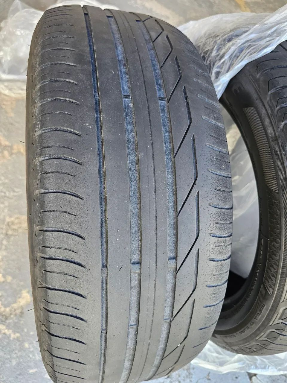 Vendo 4 pneus meia vida Bridgestone Turanza Run Flat (225/50/18) - Foto 5