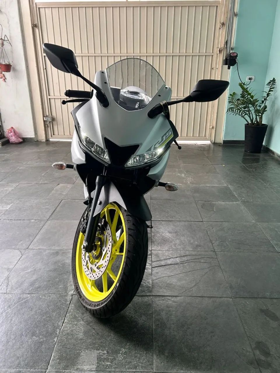 R15 2024 PRATA