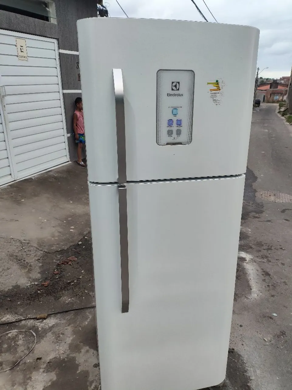 Geladeira Electrolux Frost Free funcionando perfeitamente