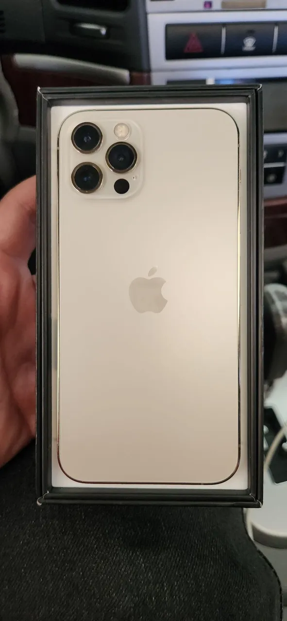 IPhone 12 Pro dourado 128gb