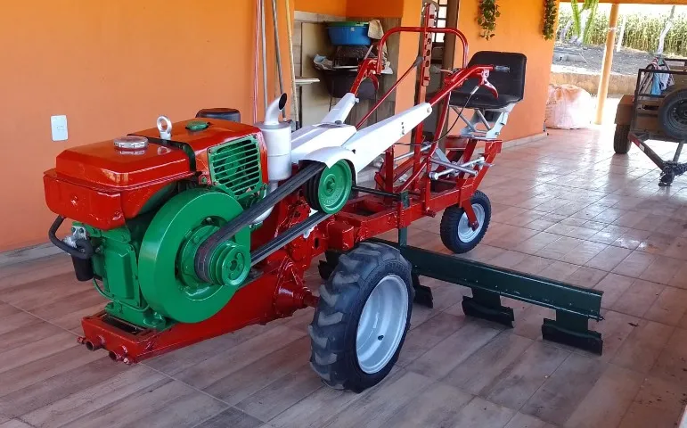 VENDE-SE TRATORITO TC-11 YANMAR - R$15.000,00