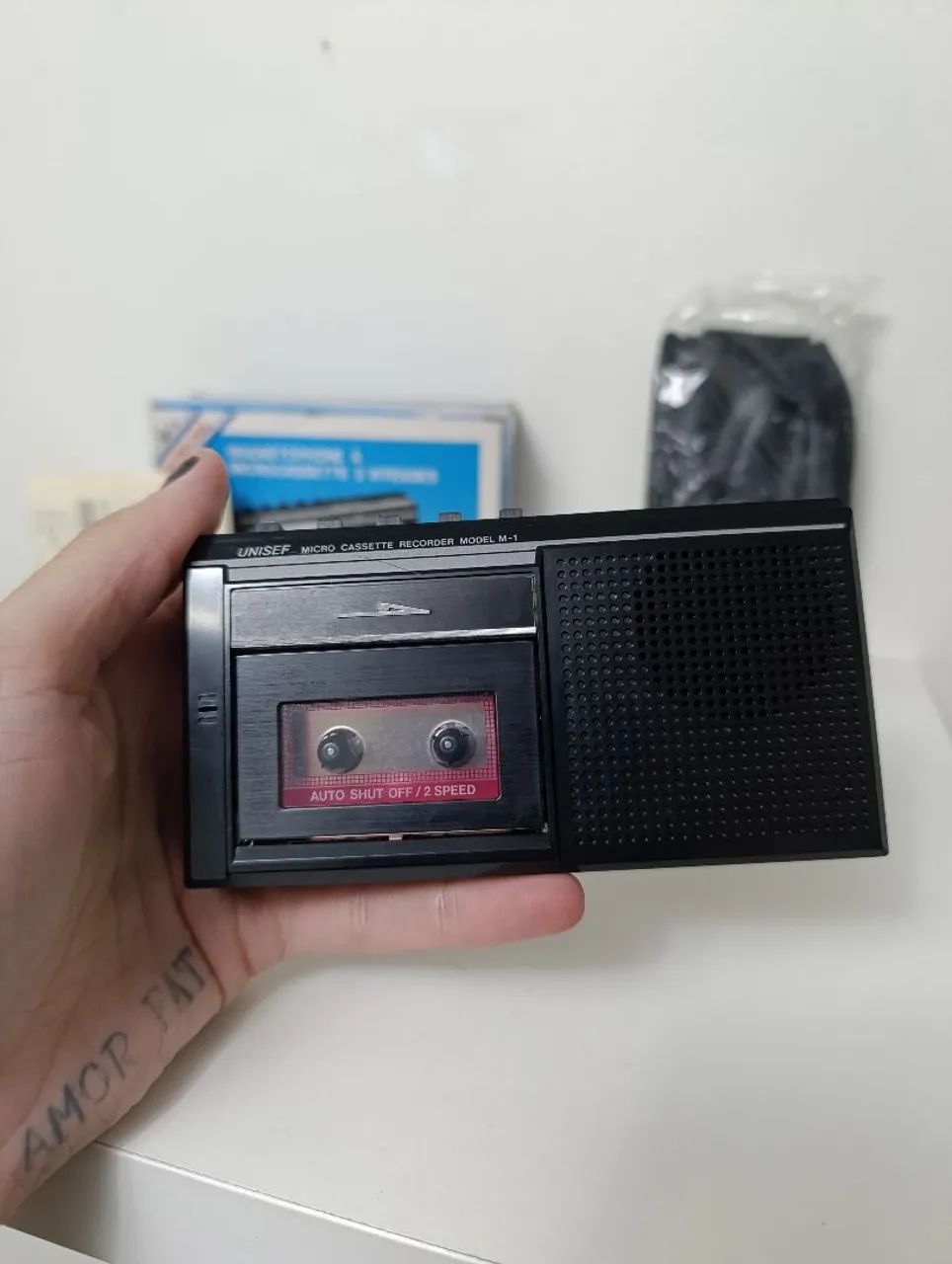 Antigo gravador de fita cassete japonês na caixa  - Foto 3