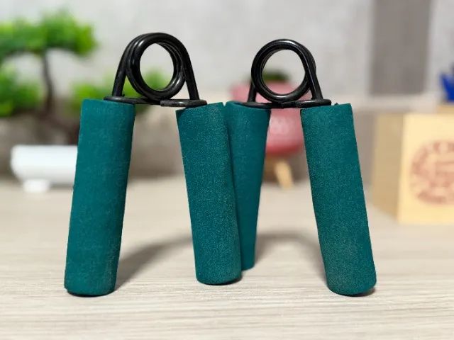 Par de Hand Grip Mola de Aço 3mm