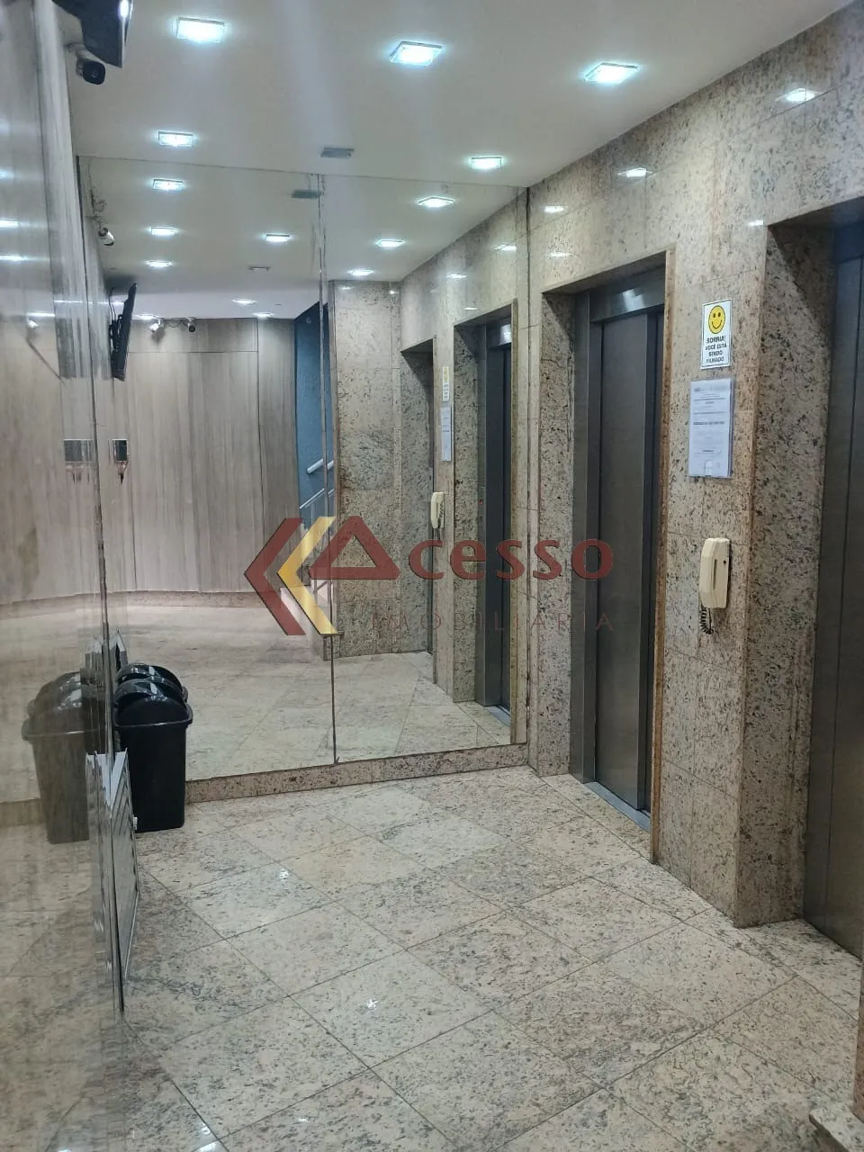 Sala comercial a venda em Madureira.