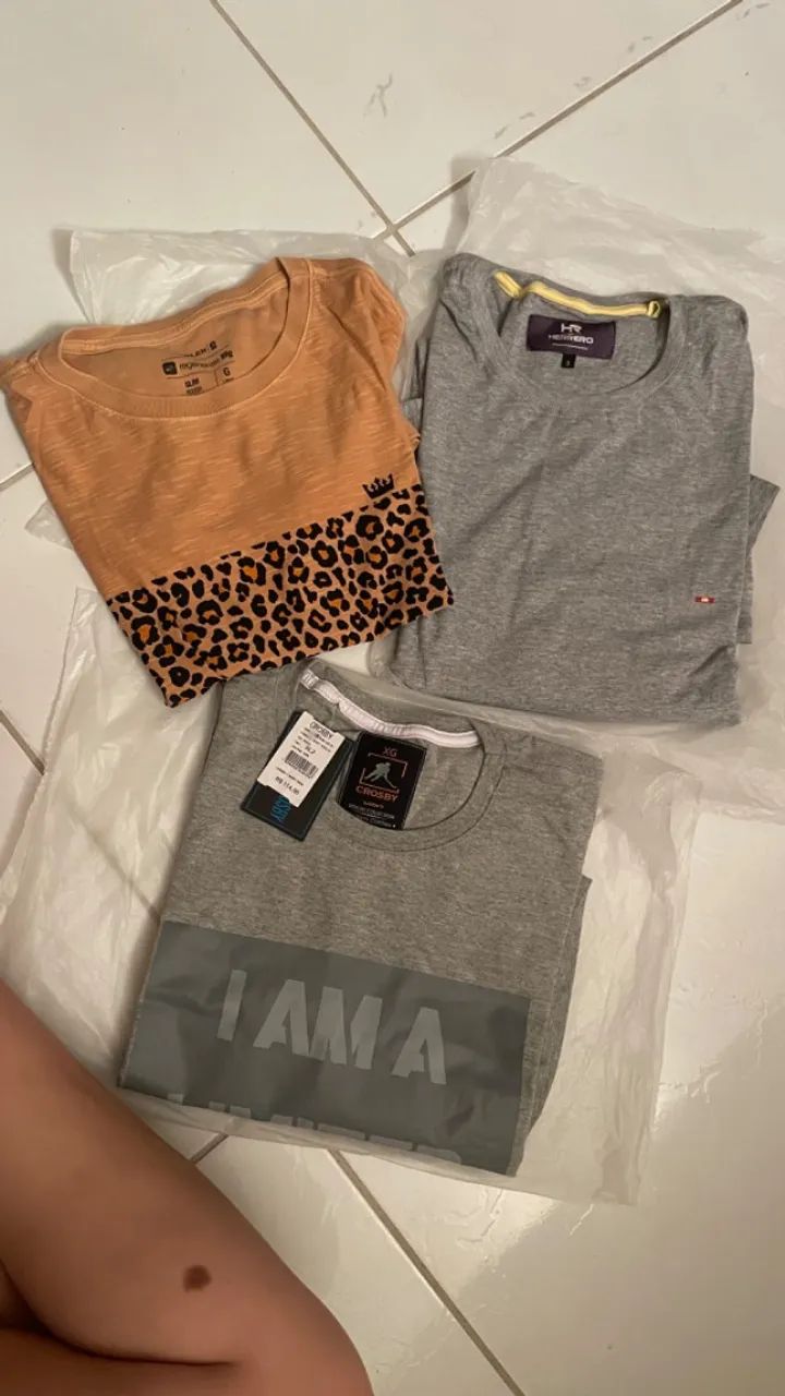 T-shirt OSKLEN, CROSBY e HERRERO - NOVAS