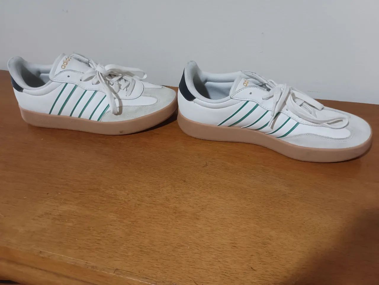 Tênis Adidas 43