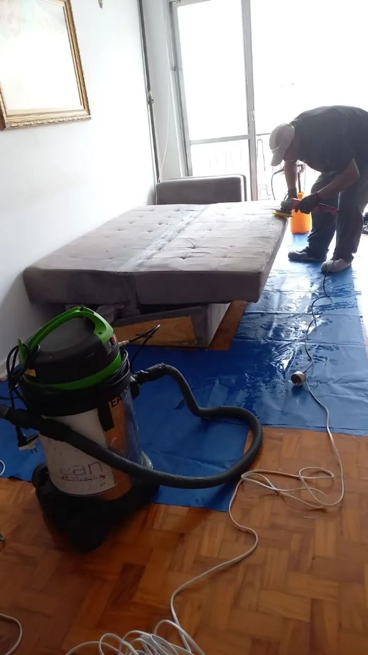Sofá cama, três lugares, cinza. - Foto 2