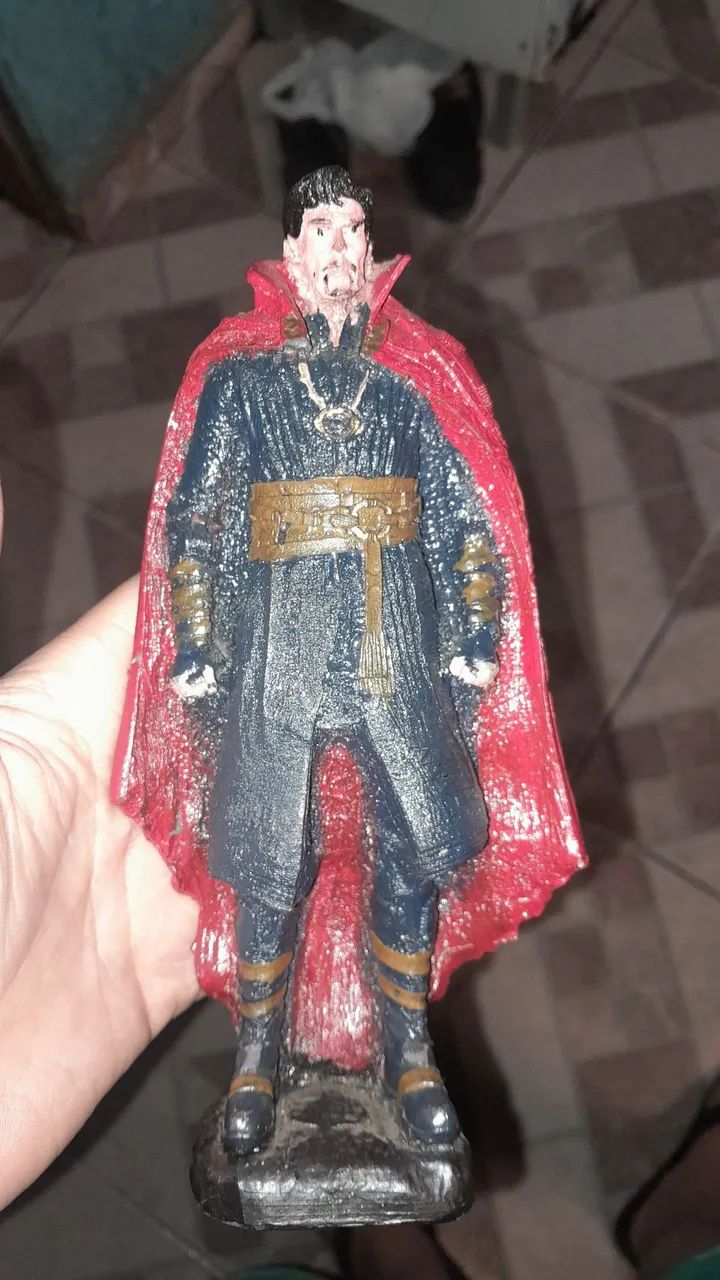 Estatua resina doutor estranho