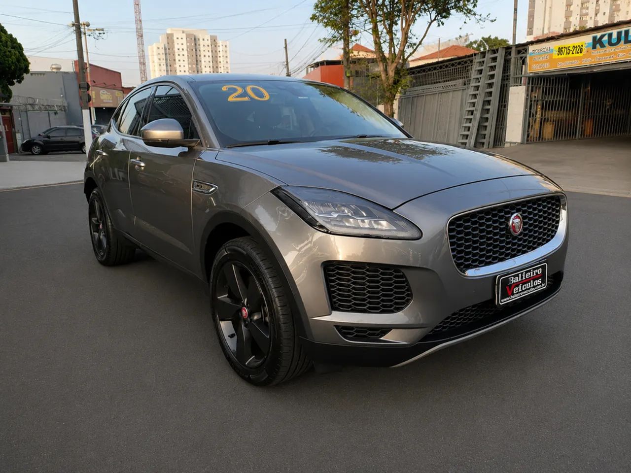 Jaguar E-Pace 2.0 AWD 249cv Aut. 2020 - Foto 3