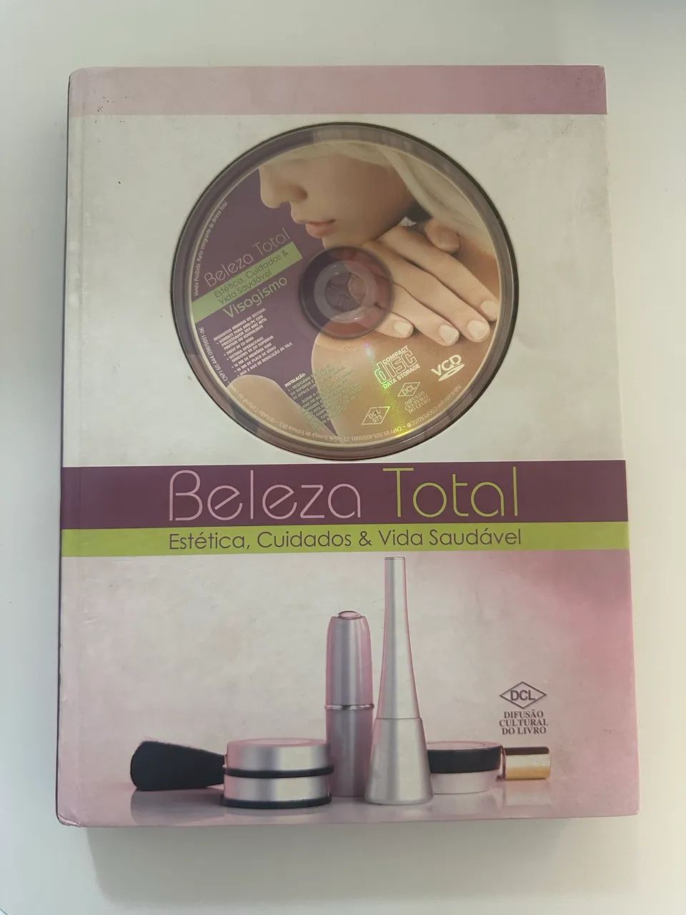 Livro Beleza Total: Estética e Vida Saudável 