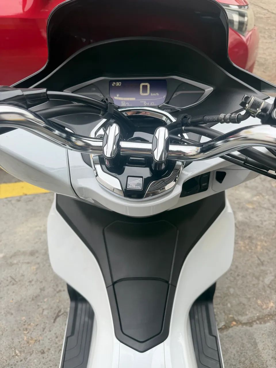 Moto nova , pouco uso , estado de zero  - Foto 2