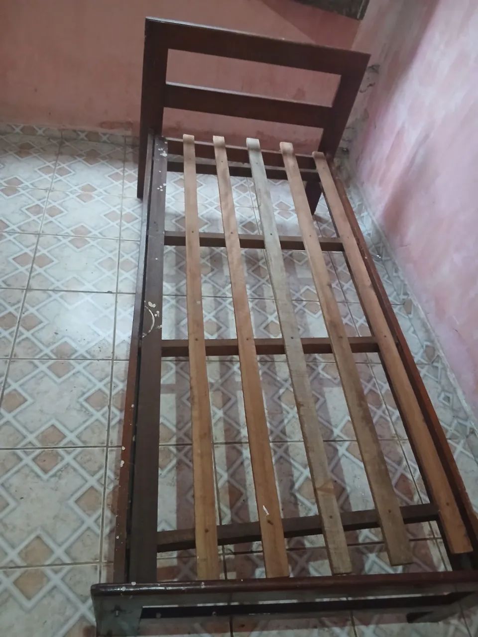 Cama de solteiro de madeira  - Foto 2