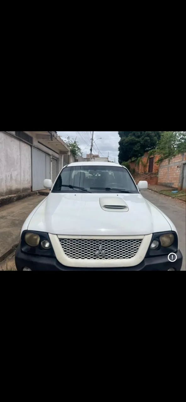 Mitsubishi L200 L200 OUTDOOR HPE 2.5 4x4 CD T.Dies. Mec. 2012