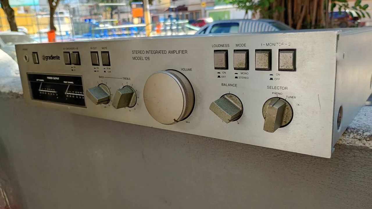 Amplificador Gradiente Model 126 - Foto 4