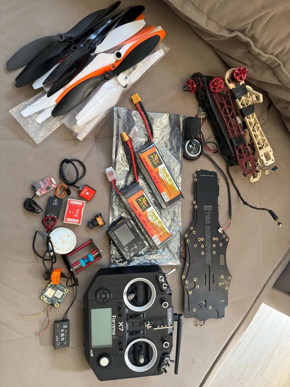 Rádio Taranis + Peças de Drone - Foto 4