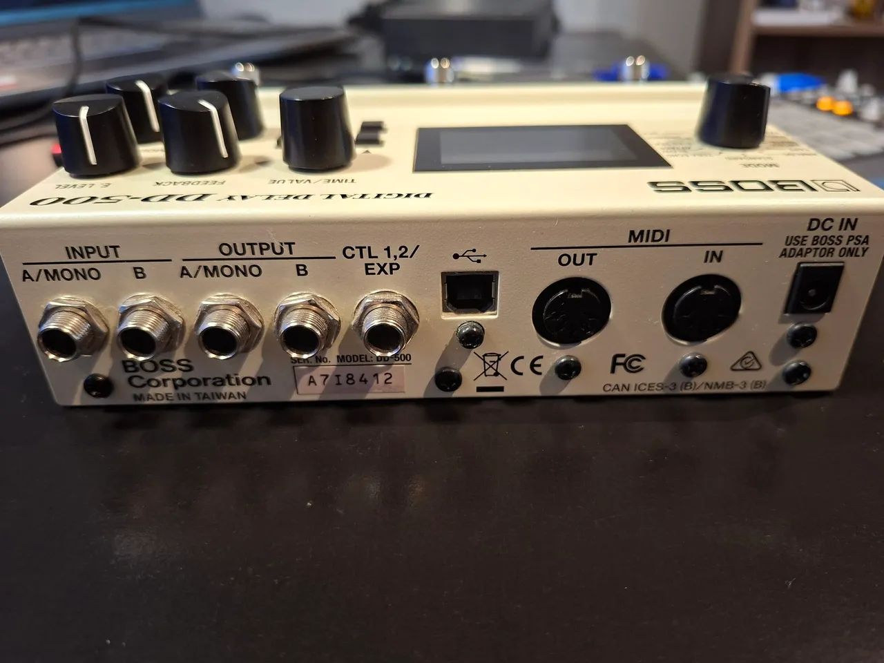Boss DD-500 Pedal Digital Delay com fonte original - Instrumentos