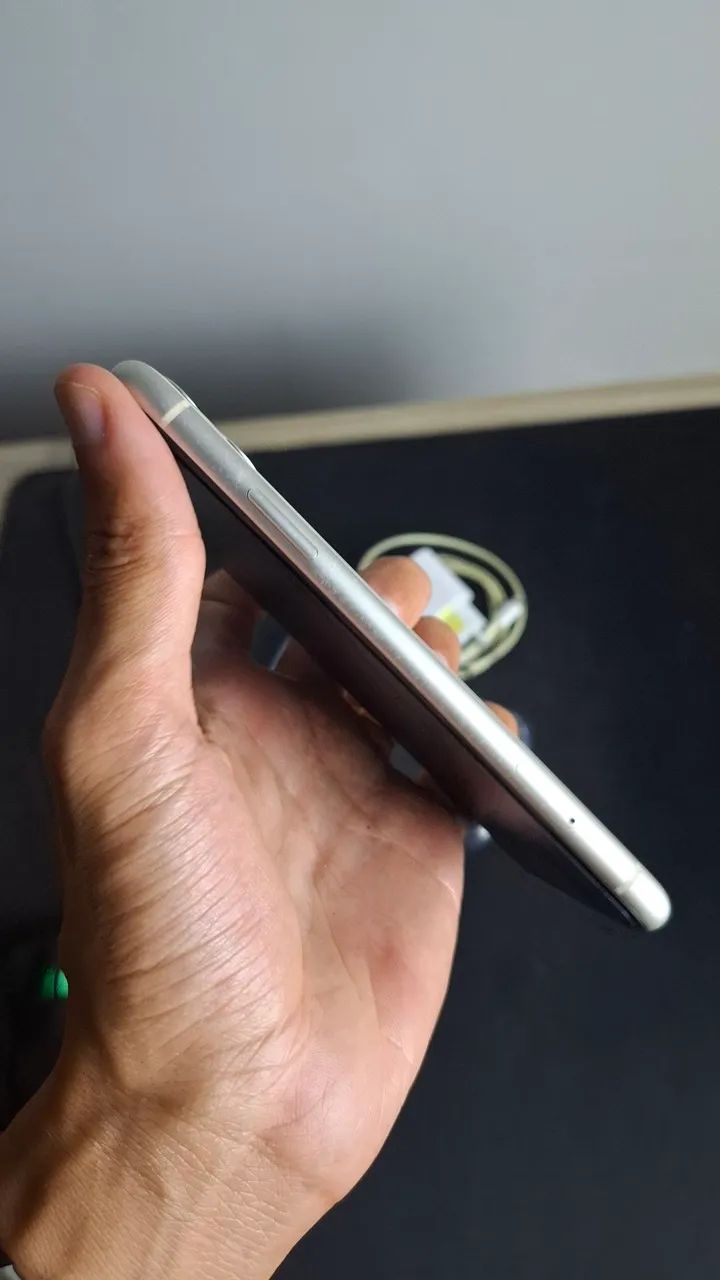 iPhone 11 64GB Funciona tudo  - Foto 3