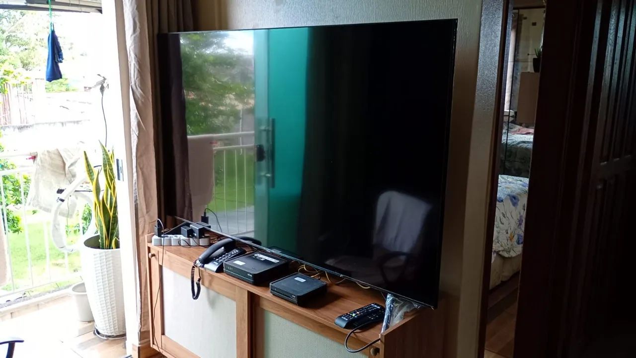 Vendo TV de 70 polegadas sansung nova - Foto 2