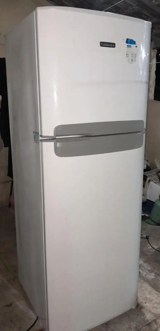 Vendo geladeira funcionando perdeitamente 