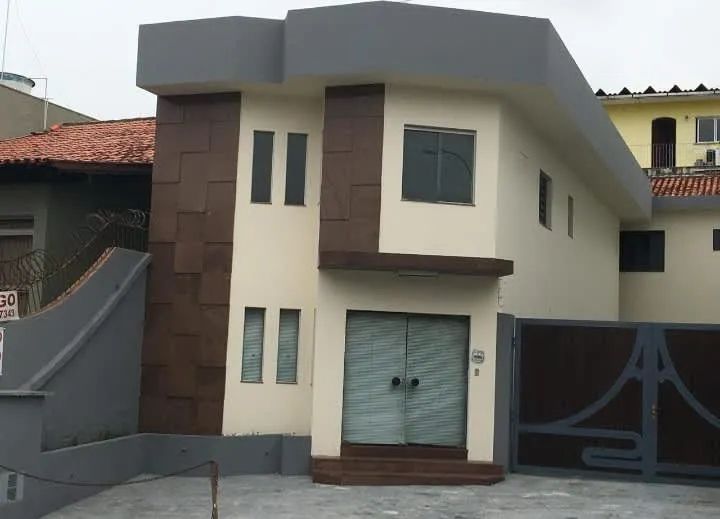 Loja na Avenida Interlagos, 7244  250 m²