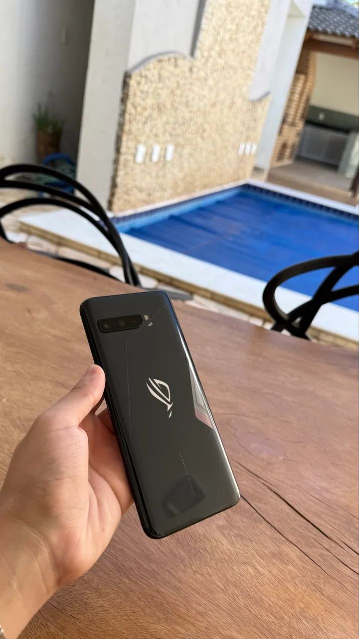 Celular ASUS ROG Phone 3 ( Tela quebrada e butao Power )