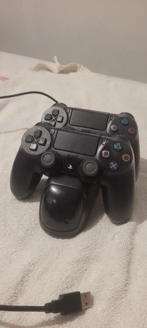 PS4 PRO 1TB - Foto 5