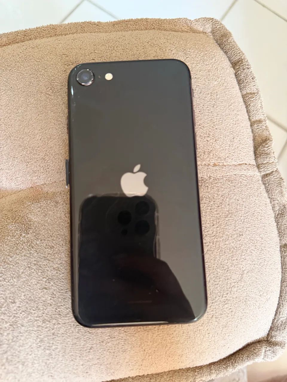 IPHONE SE 64gb
