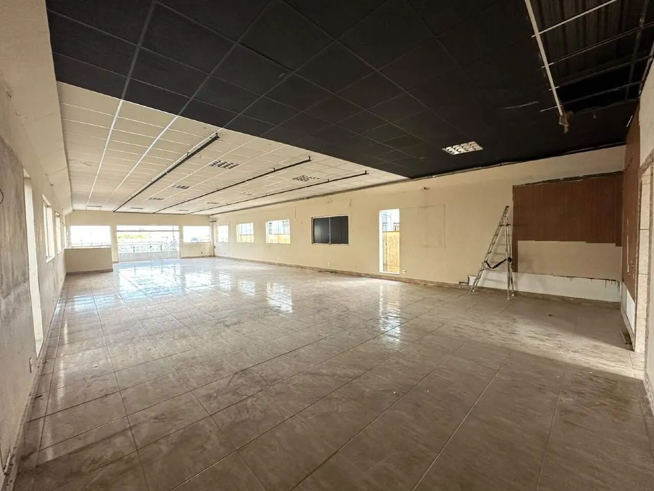 Andar comercial para alugar no Lindéia - Foto 3