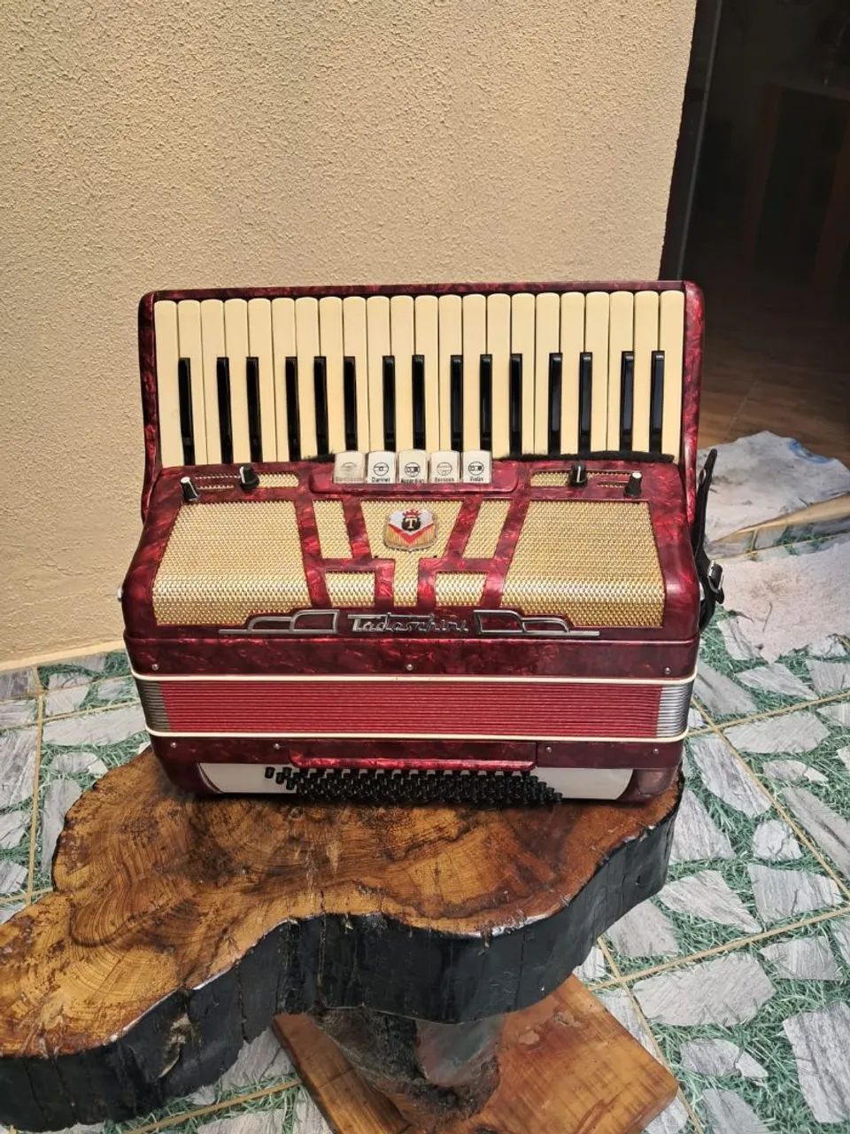 Acordeon 80 baixo todeschini  - Foto 4