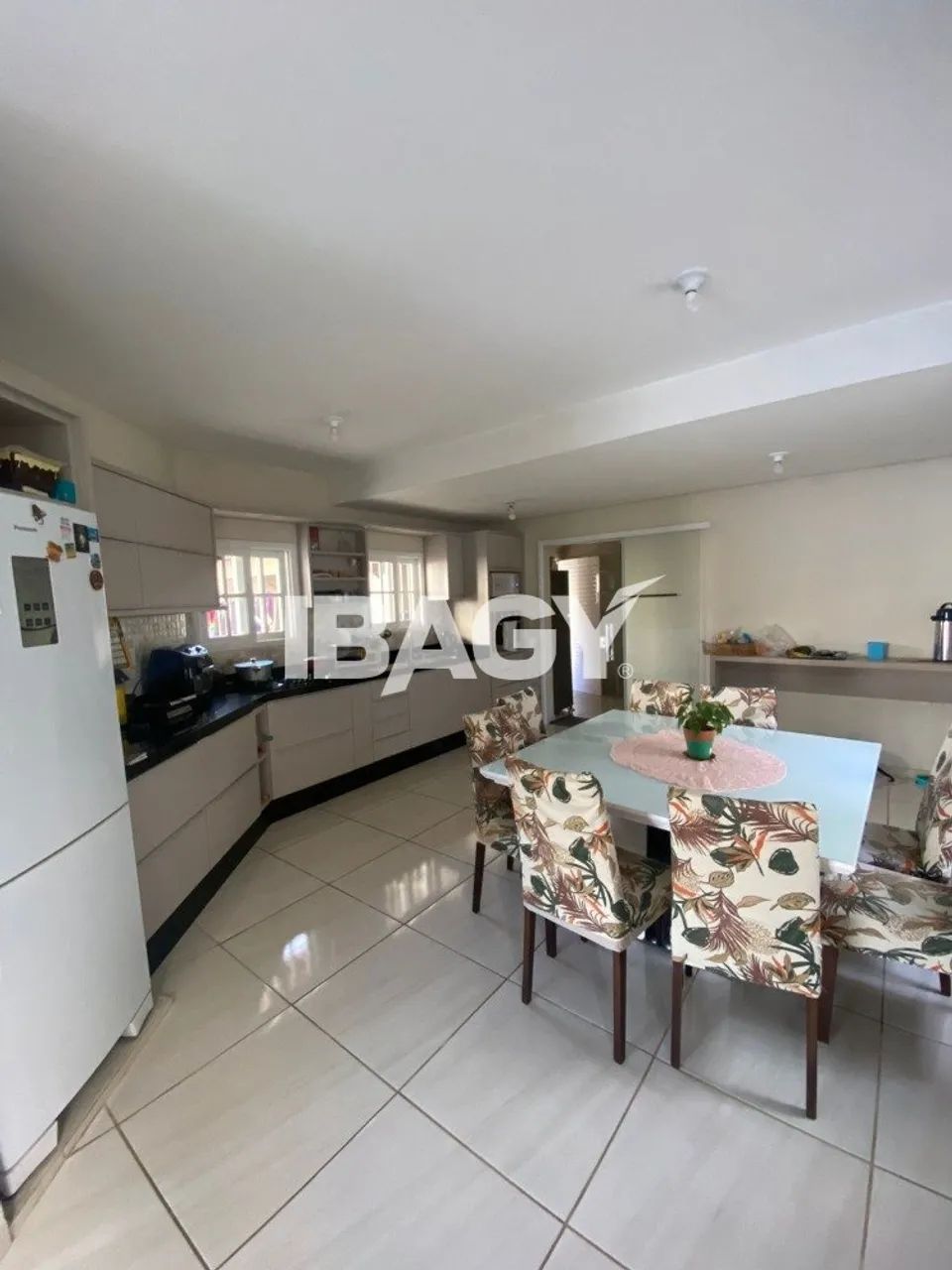 Excelente Casa 4 dormitório(s) em Campeche - Florianópolis - Foto 4