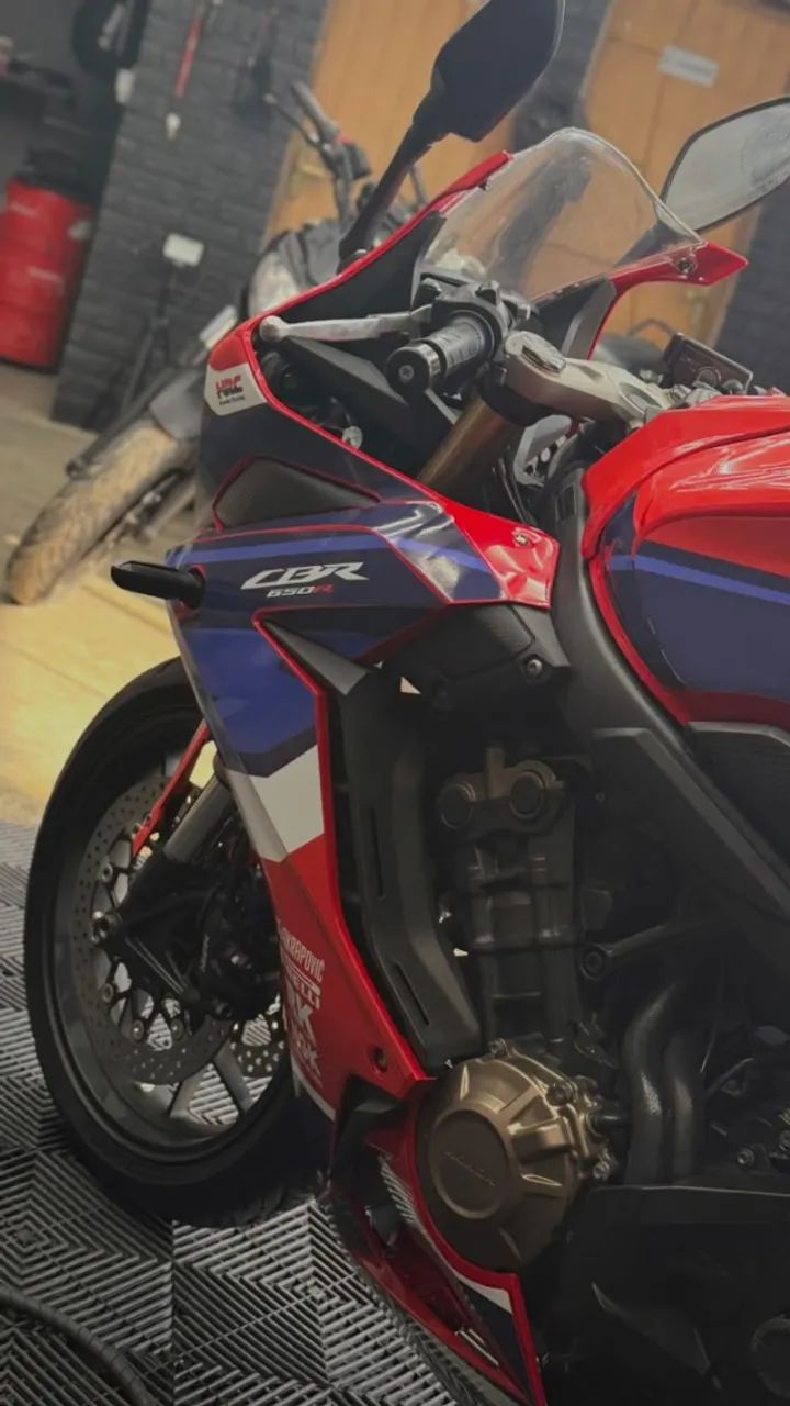 CBR 650R 2022  - Foto 4