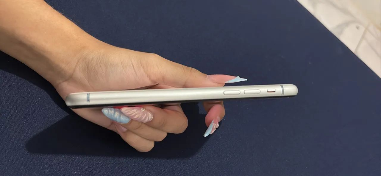 IPHONE 11 - 64GB - Foto 3